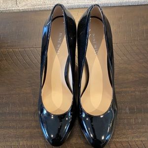 Like new Nine West Patent Leather pumps